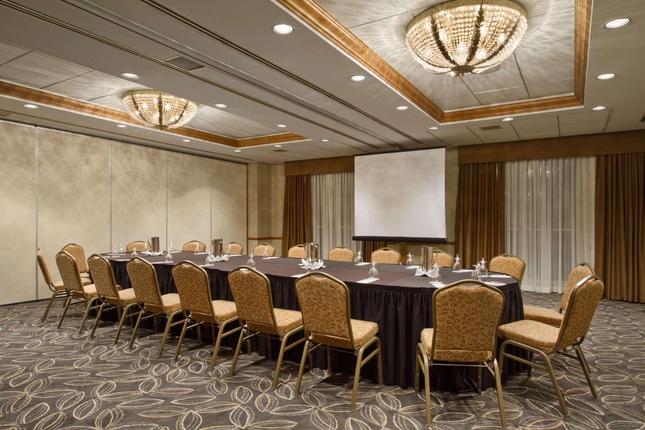 Embassy Suites By Hilton Lexington Green Negocio foto