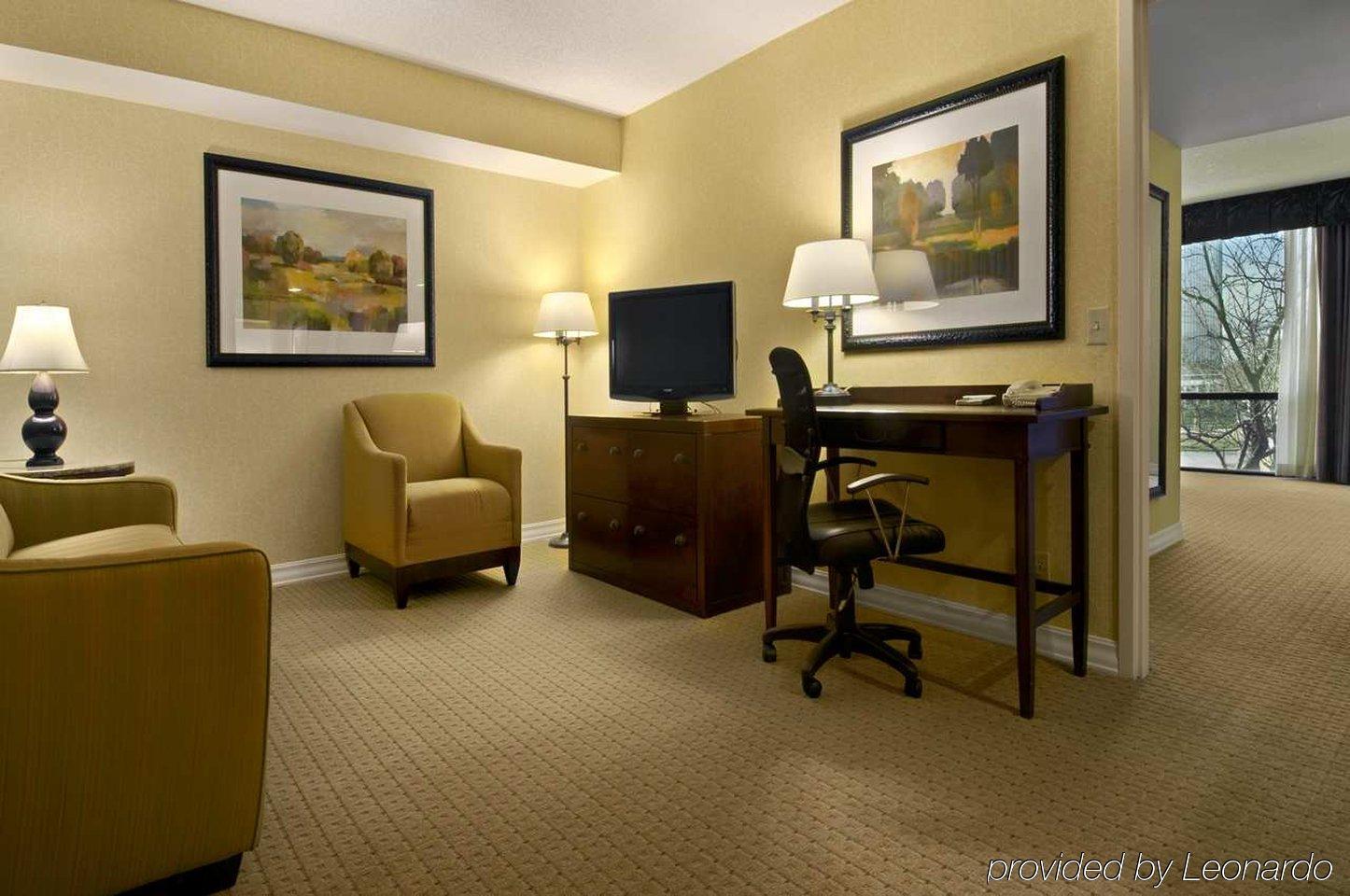 Embassy Suites By Hilton Lexington Green Habitación foto
