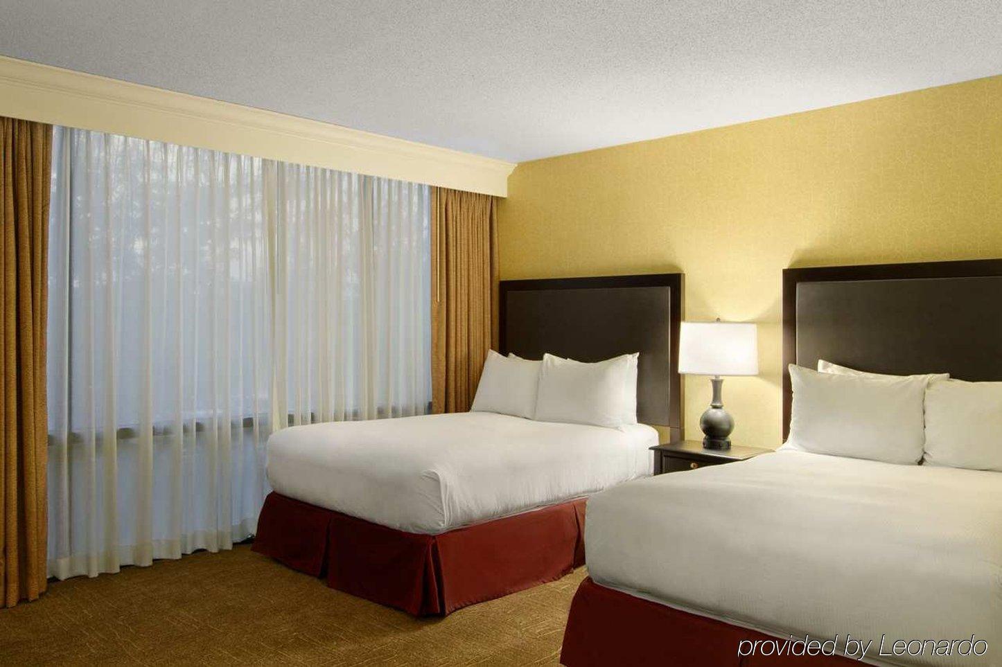 Embassy Suites By Hilton Lexington Green Habitación foto
